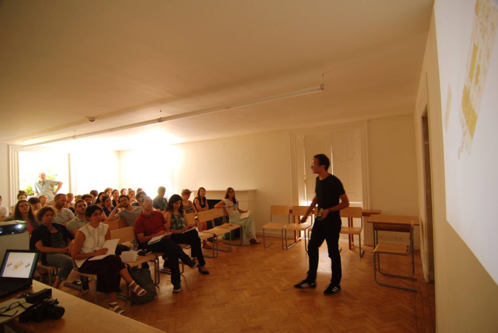 Our colleague presents his ideas about the Temporary City at the International Summer School in Porto