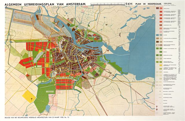 Kaart van het Algemeen Uitbreidingsplan te zien in de tentoonstelling Een Betere Stad. 