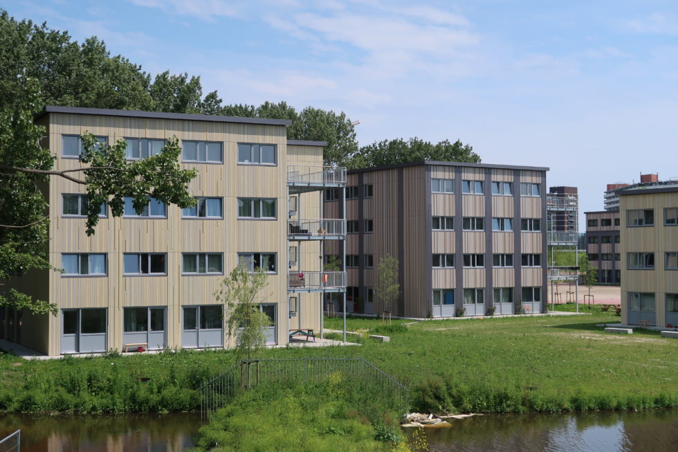 Op deze foto zie een voorbeeld van flexwoningen op startblok Elzenhagen